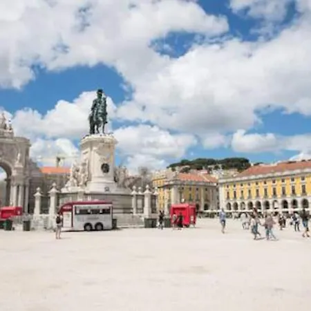 Downtown - Chiado & Me 2-3